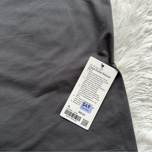 NWT Lululemon Relaxed Fit SS - Picture 3 of 4